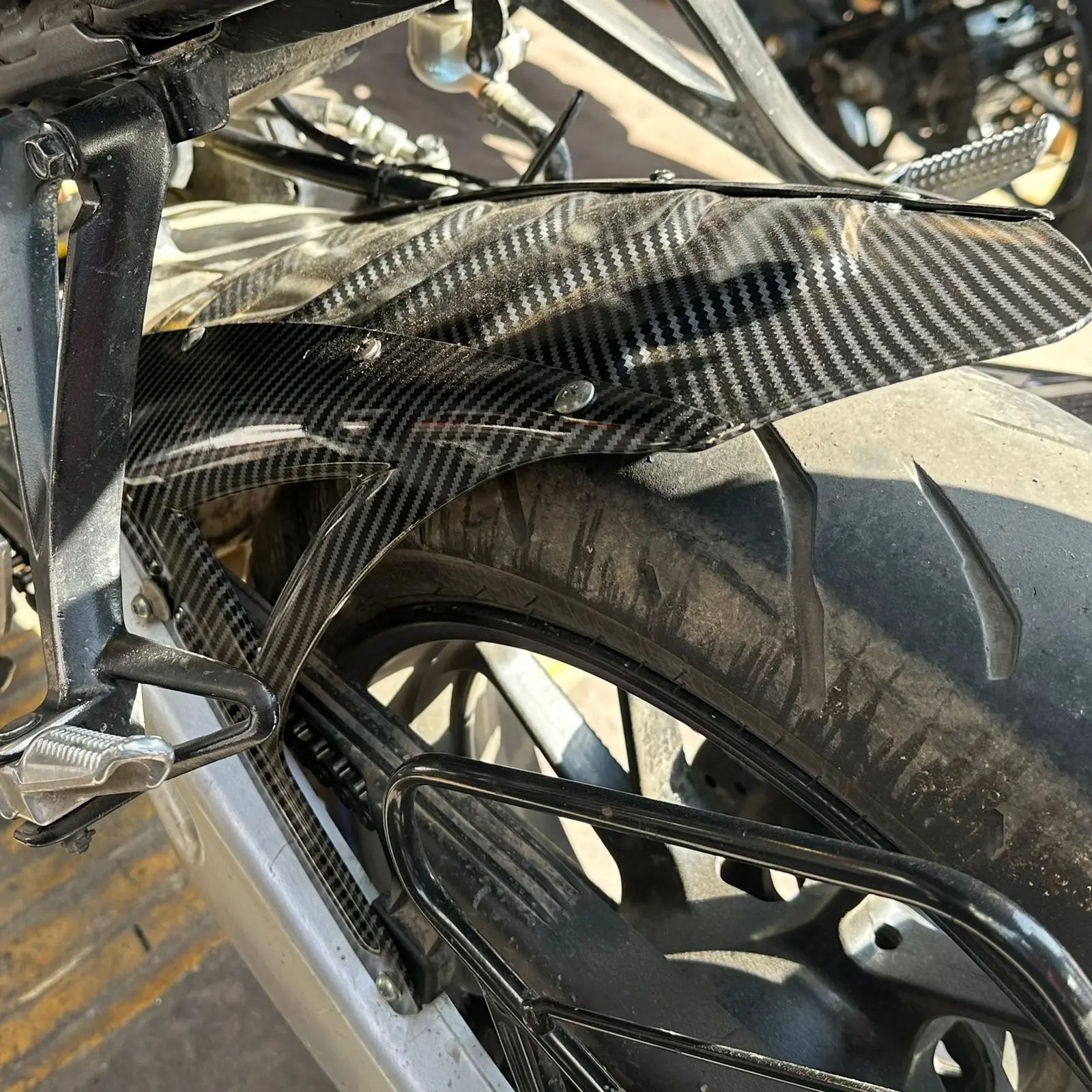SHARKI FIN REAR FENDER FOR R15 V4/M/V3/MT15 CARBON DIP – Primo Customs