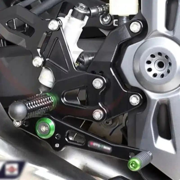 CNC RACING Footrest ASSEMBLY KAWASAKI Z900